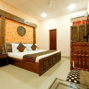 3* Hotel Lotus Dwarka