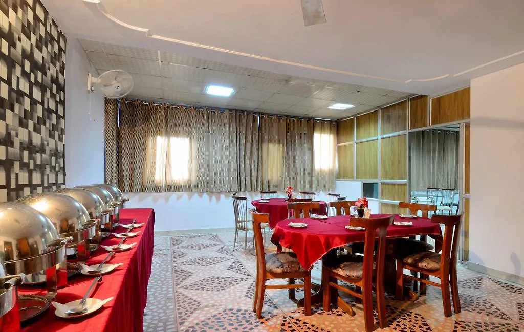 Hotel Pablas International, New Delhi, Near Metro 3*, Delhi (National Capital Territory of India)